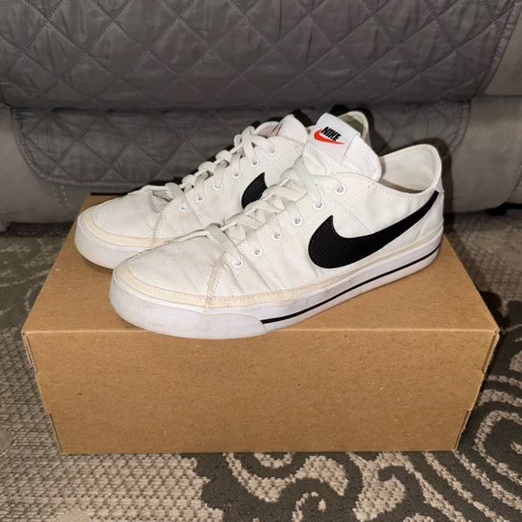 NikeCourt Legacy Canvas 'White Black' Men’s Shoes - Picture 2 of 8